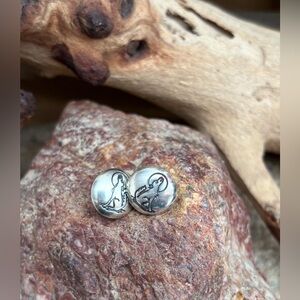 Vintage - Sterling  Howling COYOTE At Moon - Stud EARRINGS NEW!